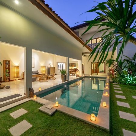 Amandaru Villa By Rpm Легиан Экстерьер фото